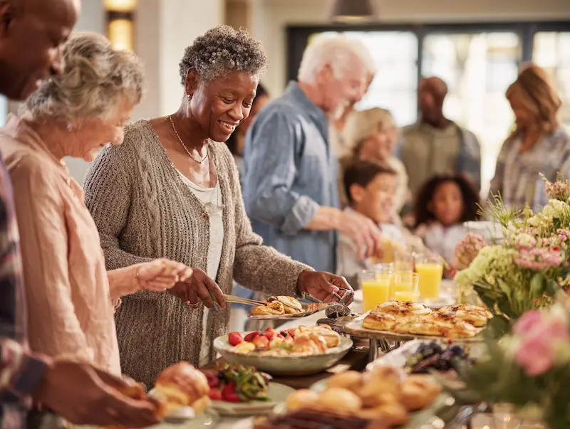 The Courtyard at Auburn Hills | Senior residents enjoying spring brunch